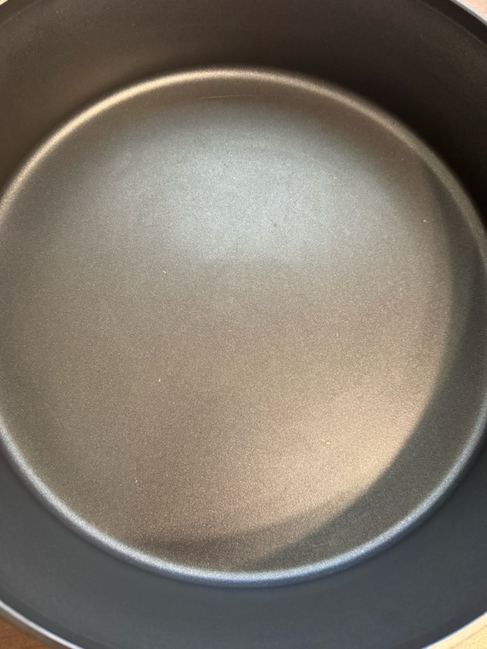 Calphalon Premier™ Hard-Anodized Nonstick 7-Quart Sauteuse with Lid - Picture 2 of 5